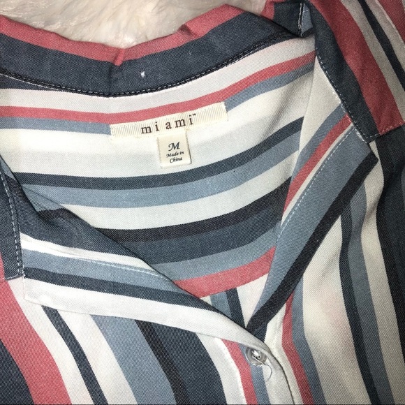 Capped Sleeve red white and blue top - Picture 3 of 7